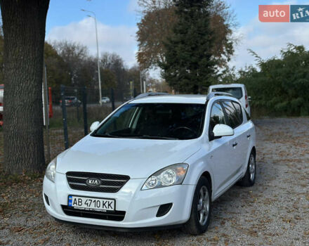 Белый Киа Сид, объемом двигателя 1.6 л и пробегом 193 тыс. км за 5500 $, фото 10 на Automoto.ua