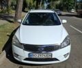 Белый Киа Сид, объемом двигателя 1.6 л и пробегом 281 тыс. км за 5800 $, фото 1 на Automoto.ua