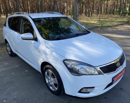 Білий Кіа Сід, об'ємом двигуна 1.6 л та пробігом 236 тис. км за 6999 $, фото 9 на Automoto.ua