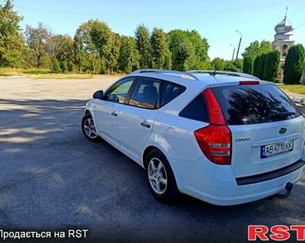Белый Киа Сид, объемом двигателя 1.6 л и пробегом 191 тыс. км за 5200 $, фото 7 на Automoto.ua