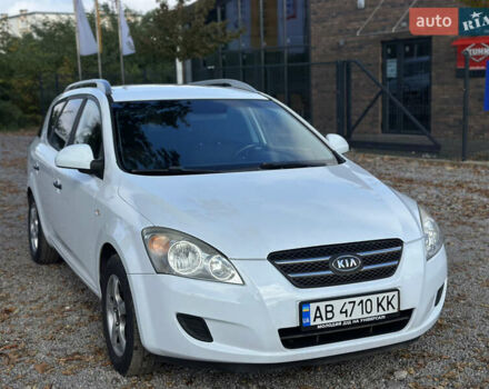 Белый Киа Сид, объемом двигателя 1.6 л и пробегом 193 тыс. км за 5500 $, фото 5 на Automoto.ua
