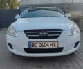 Белый Киа Сид, объемом двигателя 1.4 л и пробегом 230 тыс. км за 4500 $, фото 5 на Automoto.ua