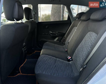 Белый Киа Сид, объемом двигателя 1.6 л и пробегом 193 тыс. км за 5500 $, фото 35 на Automoto.ua
