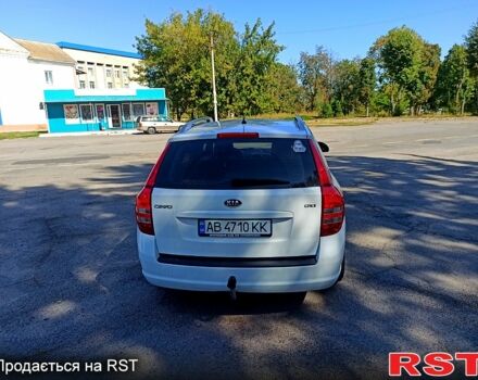 Белый Киа Сид, объемом двигателя 1.6 л и пробегом 191 тыс. км за 5200 $, фото 6 на Automoto.ua