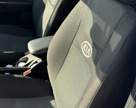 Белый Киа Сид, объемом двигателя 1.6 л и пробегом 286 тыс. км за 6800 $, фото 9 на Automoto.ua