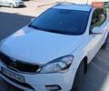 Белый Киа Сид, объемом двигателя 1.6 л и пробегом 265 тыс. км за 6500 $, фото 1 на Automoto.ua