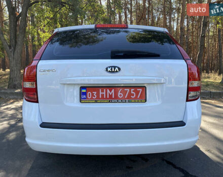 Білий Кіа Сід, об'ємом двигуна 1.6 л та пробігом 235 тис. км за 7500 $, фото 6 на Automoto.ua