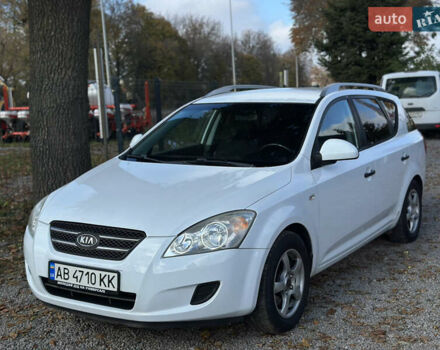 Белый Киа Сид, объемом двигателя 1.6 л и пробегом 193 тыс. км за 5500 $, фото 2 на Automoto.ua