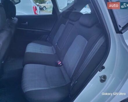 Белый Киа Сид, объемом двигателя 1.59 л и пробегом 227 тыс. км за 5999 $, фото 21 на Automoto.ua