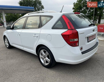 Белый Киа Сид, объемом двигателя 1.4 л и пробегом 167 тыс. км за 6950 $, фото 5 на Automoto.ua