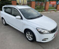 Белый Киа Сид, объемом двигателя 1.4 л и пробегом 167 тыс. км за 6950 $, фото 10 на Automoto.ua