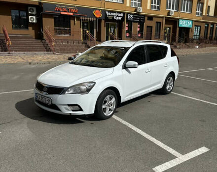 Белый Киа Сид, объемом двигателя 1.58 л и пробегом 287 тыс. км за 6300 $, фото 1 на Automoto.ua