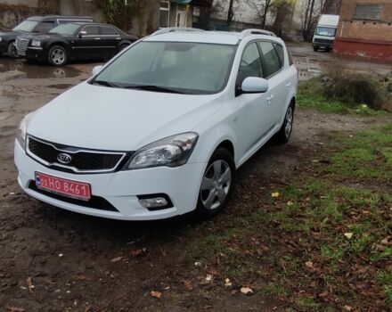 Белый Киа Сид, объемом двигателя 0 л и пробегом 100 тыс. км за 7200 $, фото 19 на Automoto.ua