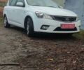 Білий Кіа Сід, об'ємом двигуна 1.6 л та пробігом 100 тис. км за 7200 $, фото 1 на Automoto.ua