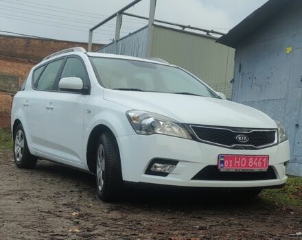 Белый Киа Сид, объемом двигателя 0 л и пробегом 100 тыс. км за 7200 $, фото 21 на Automoto.ua