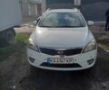 Белый Киа Сид, объемом двигателя 1.4 л и пробегом 192 тыс. км за 6000 $, фото 1 на Automoto.ua