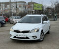 Белый Киа Сид, объемом двигателя 1.4 л и пробегом 187 тыс. км за 6400 $, фото 3 на Automoto.ua