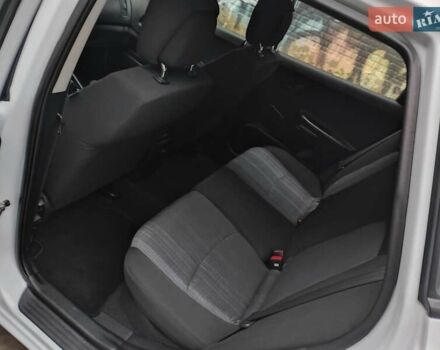 Білий Кіа Сід, об'ємом двигуна 1.59 л та пробігом 189 тис. км за 6800 $, фото 16 на Automoto.ua