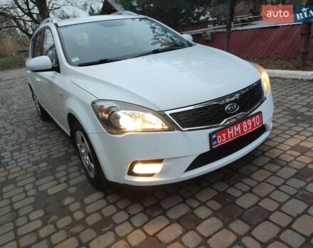 Білий Кіа Сід, об'ємом двигуна 1.59 л та пробігом 189 тис. км за 6800 $, фото 21 на Automoto.ua