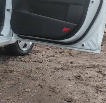 Білий Кіа Сід, об'ємом двигуна 1.6 л та пробігом 100 тис. км за 7200 $, фото 17 на Automoto.ua