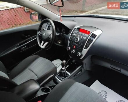 Білий Кіа Сід, об'ємом двигуна 1.59 л та пробігом 189 тис. км за 6800 $, фото 14 на Automoto.ua