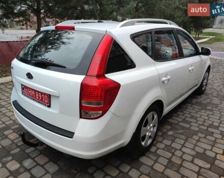 Білий Кіа Сід, об'ємом двигуна 1.59 л та пробігом 189 тис. км за 6800 $, фото 8 на Automoto.ua