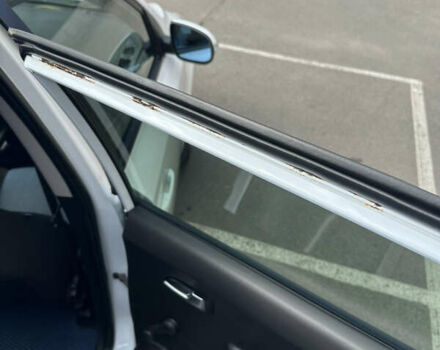 Белый Киа Сид, объемом двигателя 1.58 л и пробегом 287 тыс. км за 6300 $, фото 18 на Automoto.ua