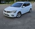 Белый Киа Сид, объемом двигателя 1.6 л и пробегом 252 тыс. км за 6199 $, фото 1 на Automoto.ua
