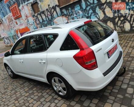 Білий Кіа Сід, об'ємом двигуна 1.59 л та пробігом 189 тис. км за 6800 $, фото 5 на Automoto.ua