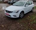 Білий Кіа Сід, об'ємом двигуна 1.6 л та пробігом 100 тис. км за 7200 $, фото 3 на Automoto.ua