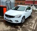 Білий Кіа Сід, об'ємом двигуна 1.6 л та пробігом 1000 тис. км за 7200 $, фото 1 на Automoto.ua