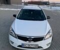 Белый Киа Сид, объемом двигателя 1.6 л и пробегом 288 тыс. км за 6000 $, фото 10 на Automoto.ua