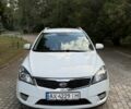 Белый Киа Сид, объемом двигателя 0 л и пробегом 350 тыс. км за 4959 $, фото 5 на Automoto.ua