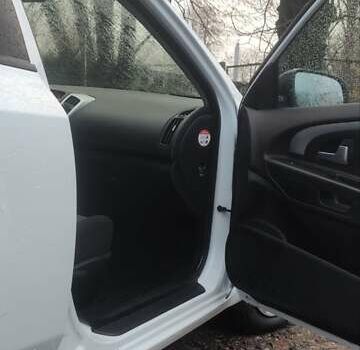 Білий Кіа Сід, об'ємом двигуна 1.6 л та пробігом 100 тис. км за 7200 $, фото 16 на Automoto.ua