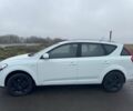 Белый Киа Сид, объемом двигателя 1.6 л и пробегом 242 тыс. км за 7000 $, фото 4 на Automoto.ua