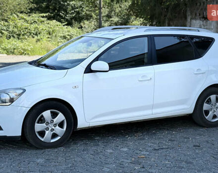 Белый Киа Сид, объемом двигателя 1.58 л и пробегом 231 тыс. км за 7500 $, фото 1 на Automoto.ua