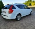 Белый Киа Сид, объемом двигателя 1.6 л и пробегом 304 тыс. км за 6500 $, фото 3 на Automoto.ua