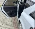 Белый Киа Сид, объемом двигателя 1.6 л и пробегом 300 тыс. км за 5500 $, фото 4 на Automoto.ua