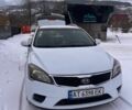 Белый Киа Сид, объемом двигателя 1.6 л и пробегом 260 тыс. км за 6500 $, фото 9 на Automoto.ua