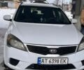 Белый Киа Сид, объемом двигателя 1.58 л и пробегом 260 тыс. км за 6600 $, фото 1 на Automoto.ua