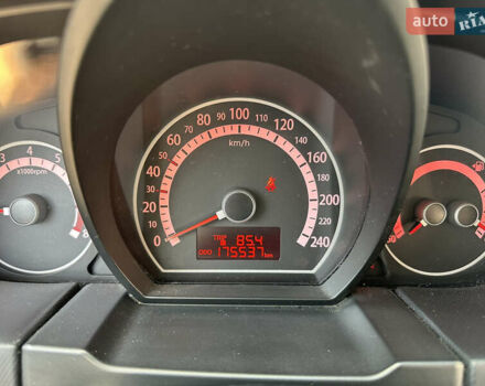 Белый Киа Сид, объемом двигателя 1.59 л и пробегом 175 тыс. км за 7200 $, фото 27 на Automoto.ua