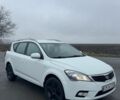 Белый Киа Сид, объемом двигателя 1.6 л и пробегом 242 тыс. км за 7000 $, фото 1 на Automoto.ua