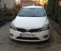 Белый Киа Сид, объемом двигателя 1.6 л и пробегом 300 тыс. км за 5900 $, фото 1 на Automoto.ua