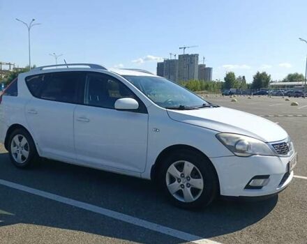 Білий Кіа Сід, об'ємом двигуна 1.58 л та пробігом 149 тис. км за 6800 $, фото 8 на Automoto.ua