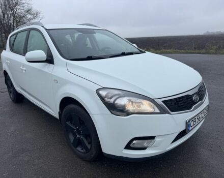 Белый Киа Сид, объемом двигателя 1.6 л и пробегом 242 тыс. км за 7000 $, фото 2 на Automoto.ua