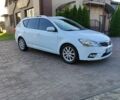 Белый Киа Сид, объемом двигателя 1.6 л и пробегом 304 тыс. км за 6500 $, фото 6 на Automoto.ua
