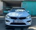 Белый Киа Сид, объемом двигателя 1.6 л и пробегом 188 тыс. км за 7000 $, фото 5 на Automoto.ua