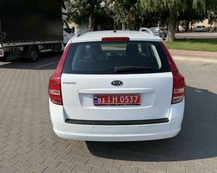Білий Кіа Сід, об'ємом двигуна 1.6 л та пробігом 216 тис. км за 6692 $, фото 6 на Automoto.ua