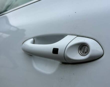 Білий Кіа Сід, об'ємом двигуна 1.6 л та пробігом 193 тис. км за 6600 $, фото 6 на Automoto.ua