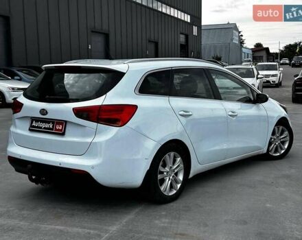 Білий Кіа Сід, об'ємом двигуна 1.6 л та пробігом 250 тис. км за 5590 $, фото 6 на Automoto.ua
